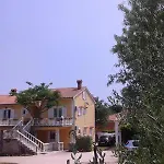 Nella Apartment