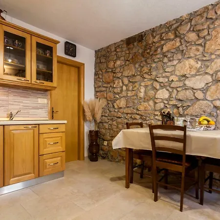 Apartment Nella Sveti Anton (Krk)
