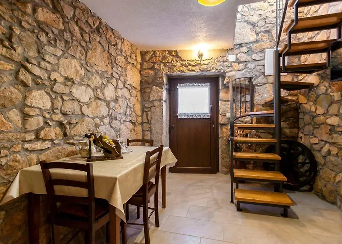 Apartment Nella *