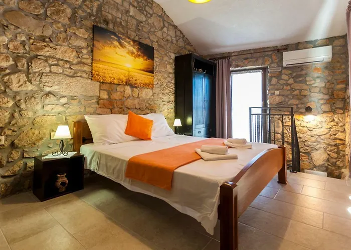 Nella Apartment