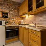 Nella * Sveti Anton (Krk)